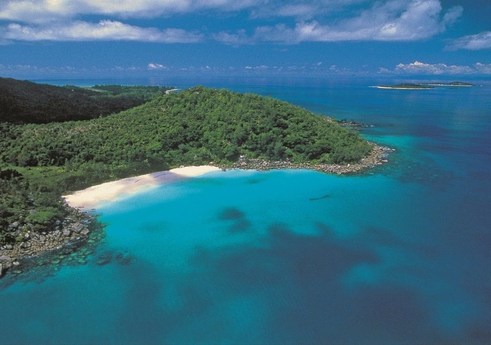 Futura Travel luxus nyaralás | Constance Lemuria Praslin Seychelles-szigetek